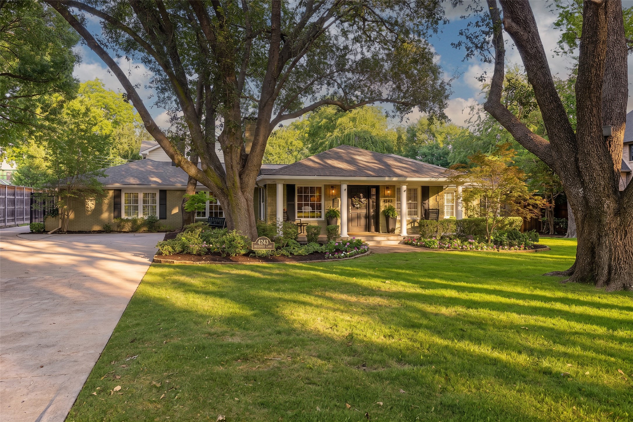 4243 Beechwood Lane Dallas TX 75220