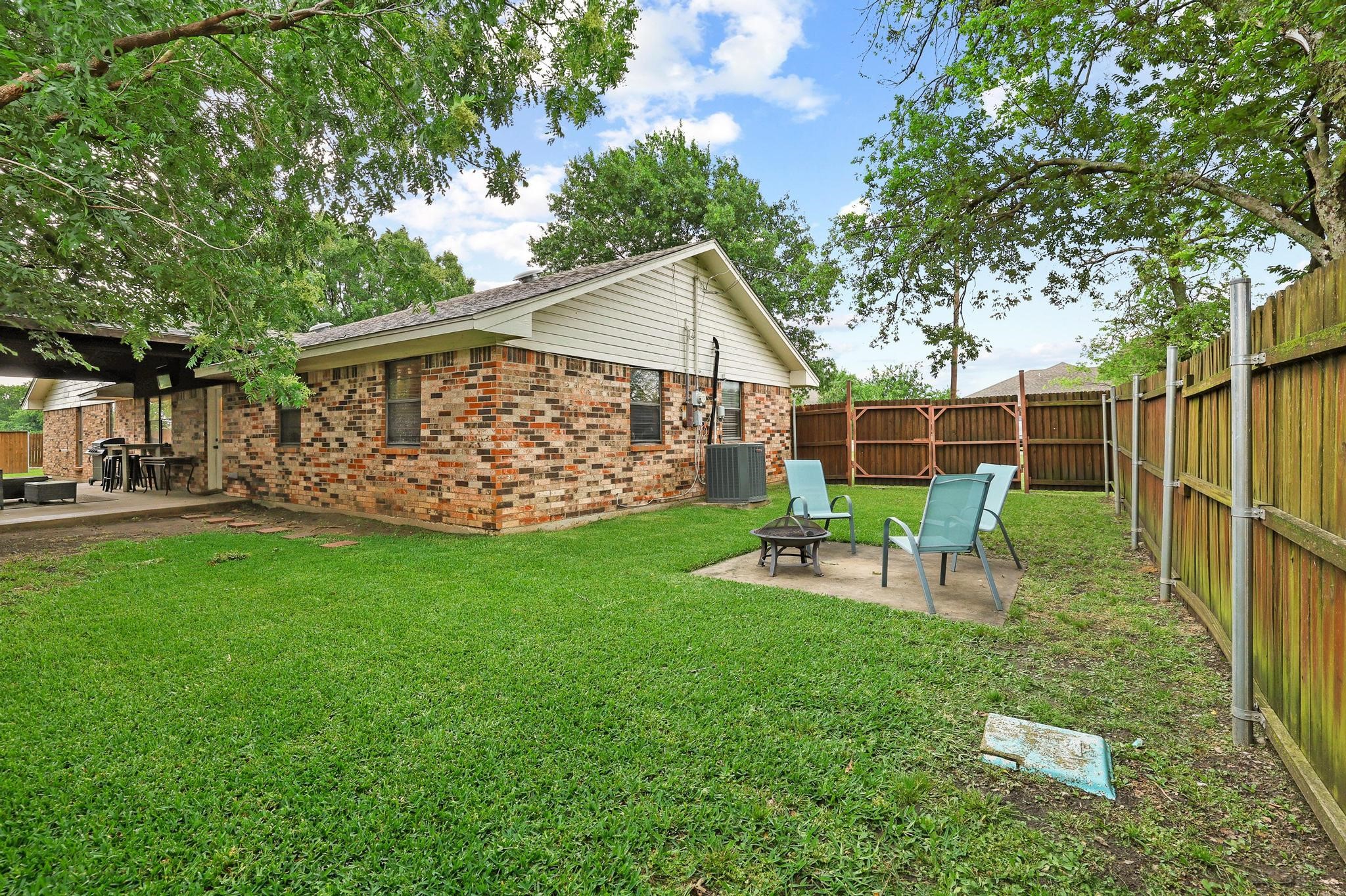 619 N 5th Street Gunter TX 75058