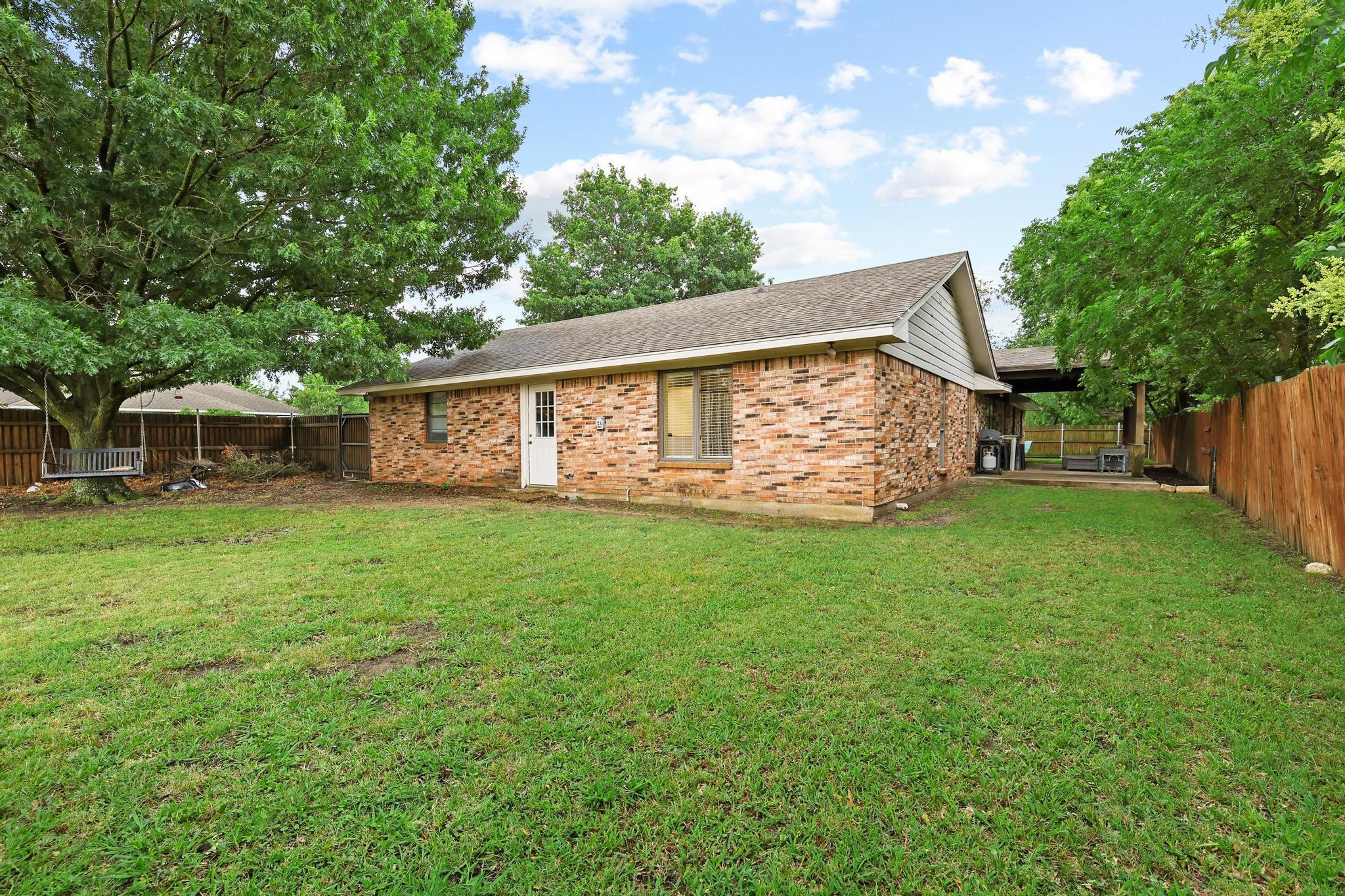 619 N 5th Street Gunter TX 75058