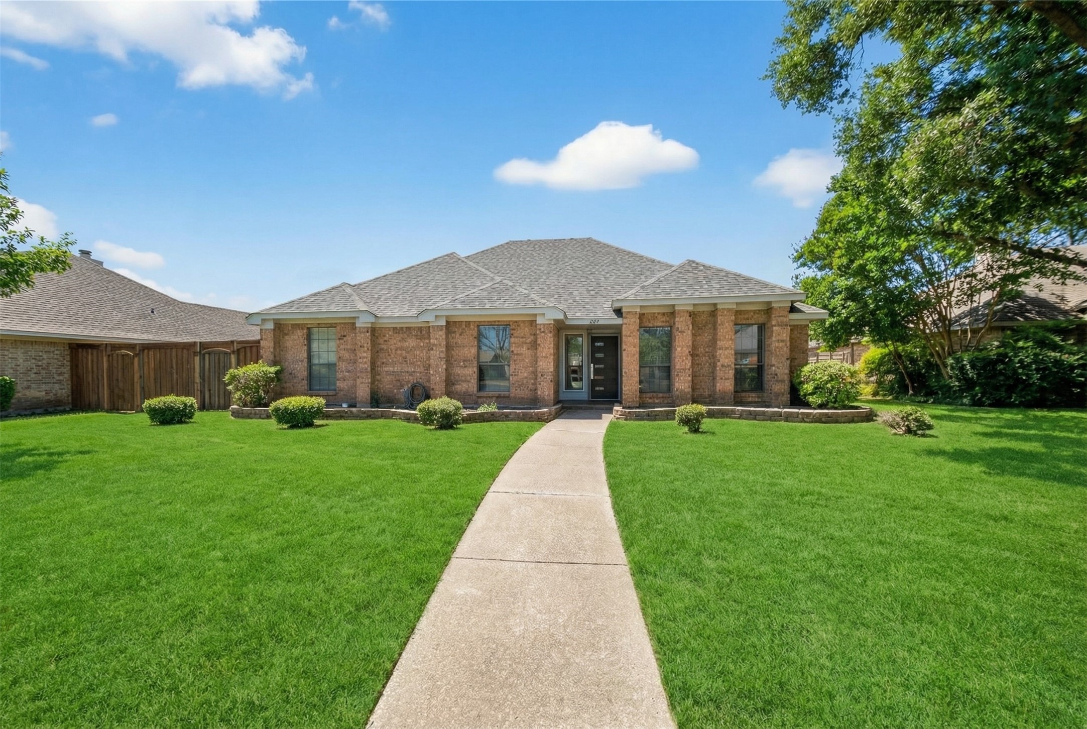 2618 Stoneridge Drive Garland TX 75044