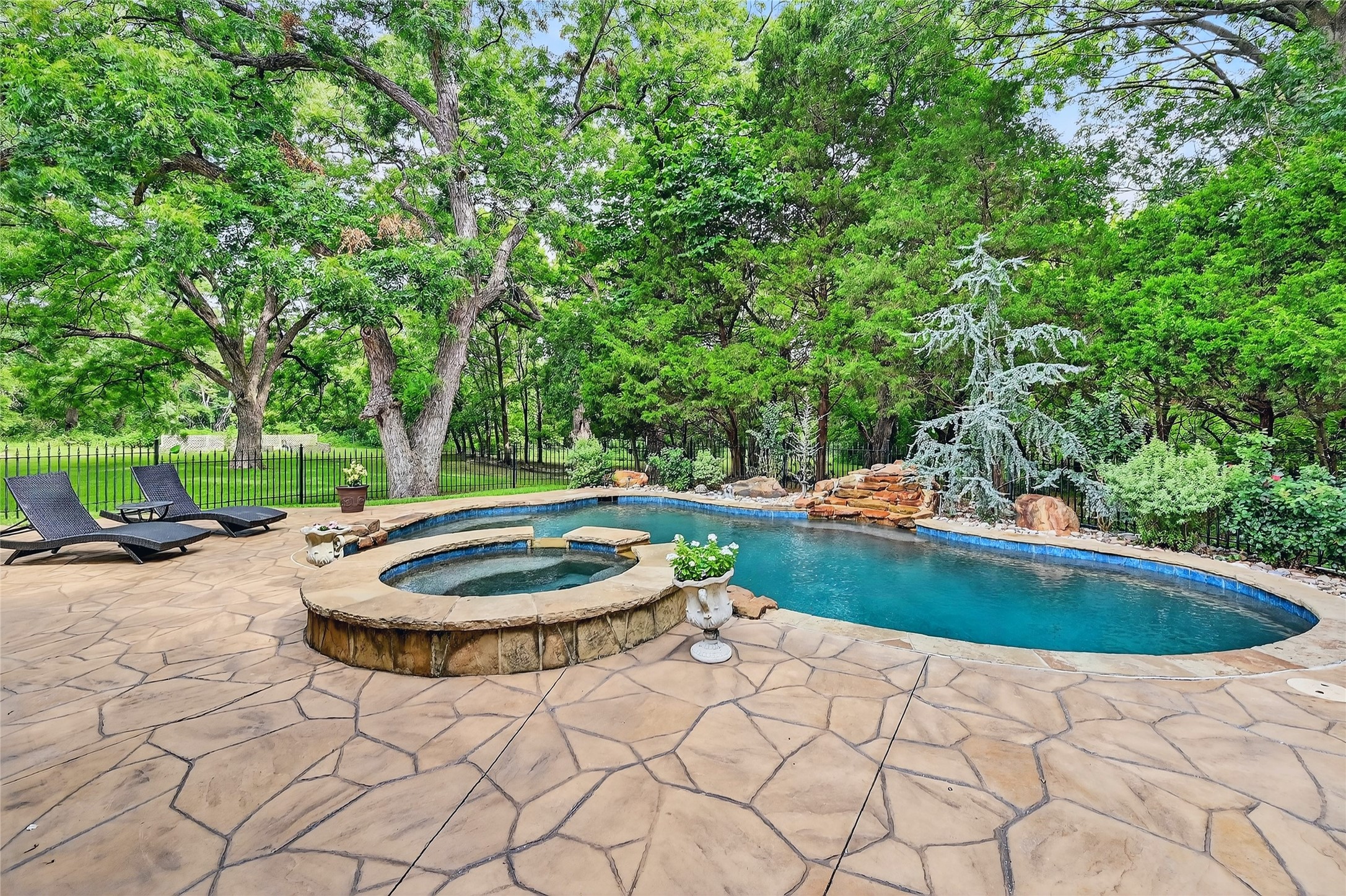 2708 Cambridge Way Sherman TX 75092