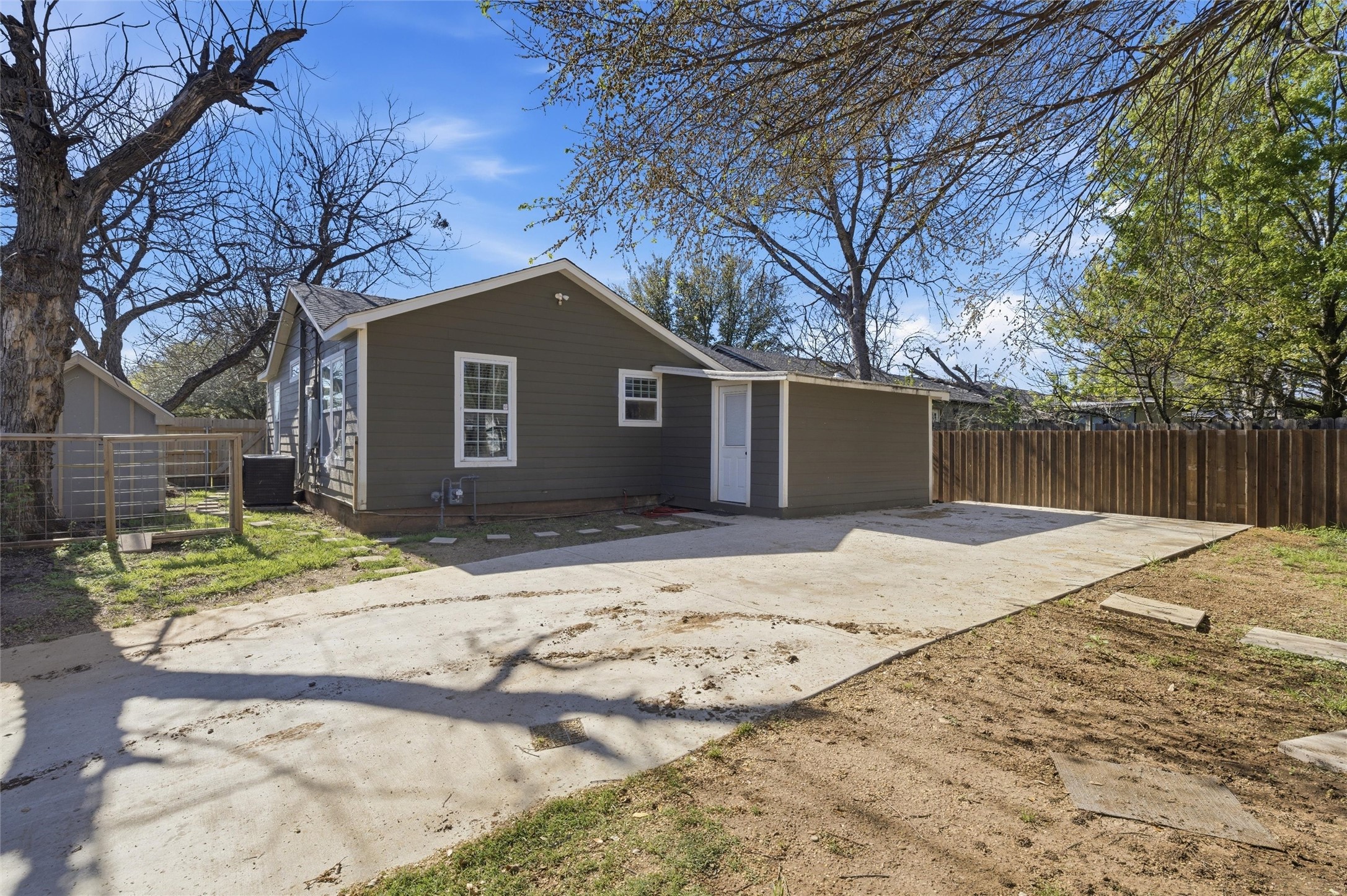 1901 N 7th Street Waco TX 76708