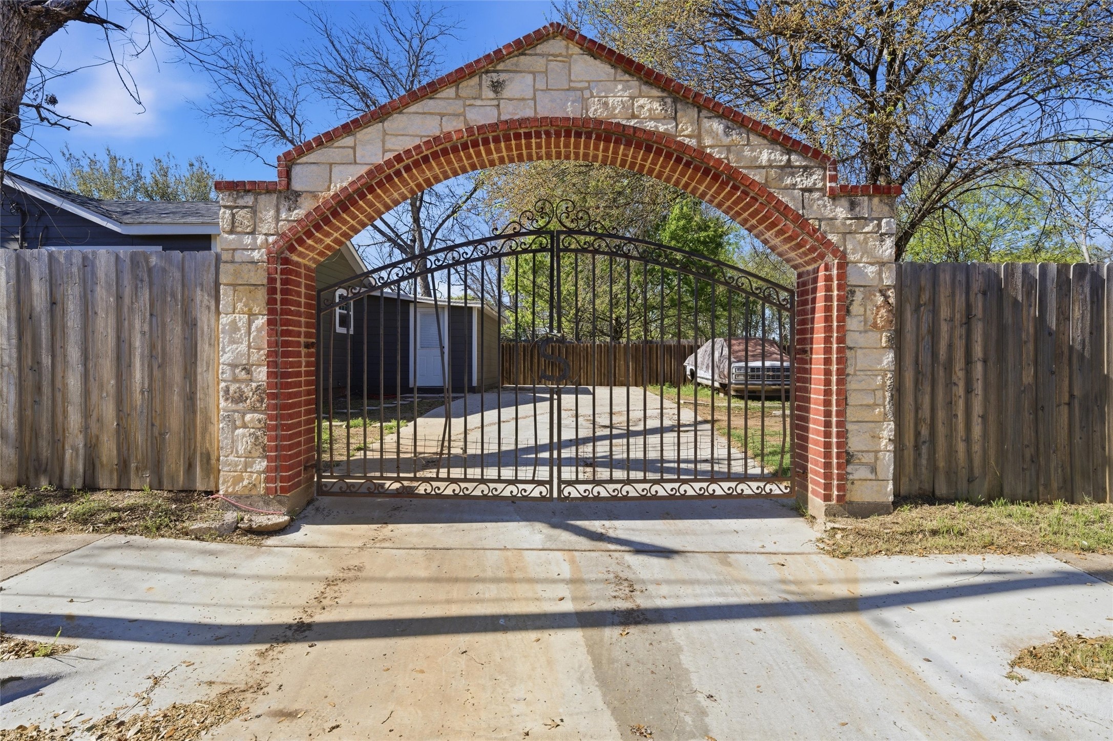 1901 N 7th Street Waco TX 76708