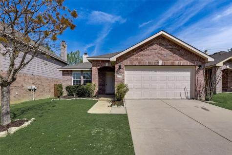 2012 Finch Cove Aubrey TX 76227