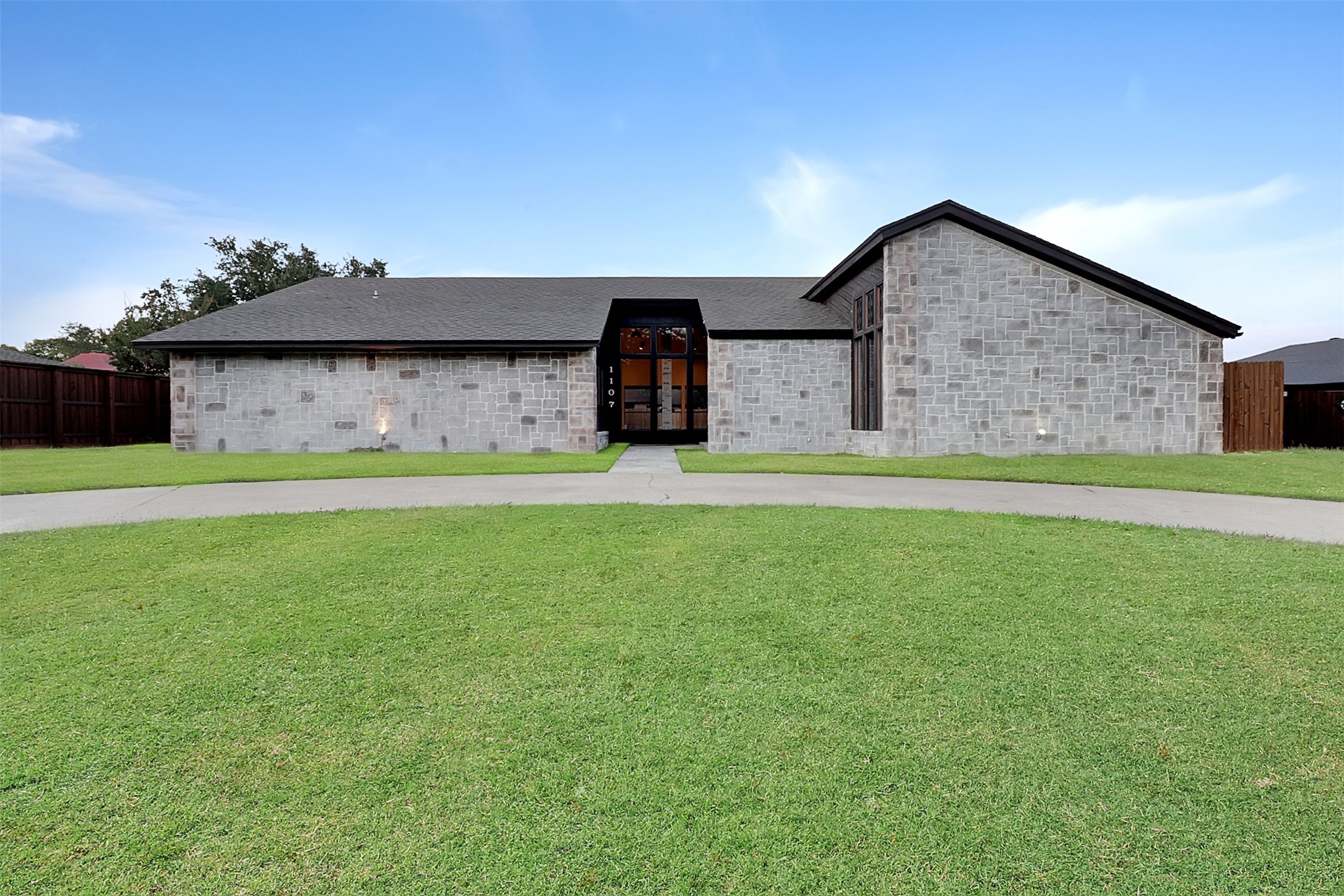 1107 Redman Lane Duncanville TX 75137