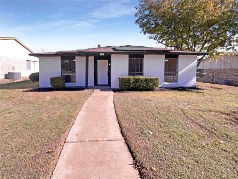 118 S Young Boulevard Desoto TX 75115