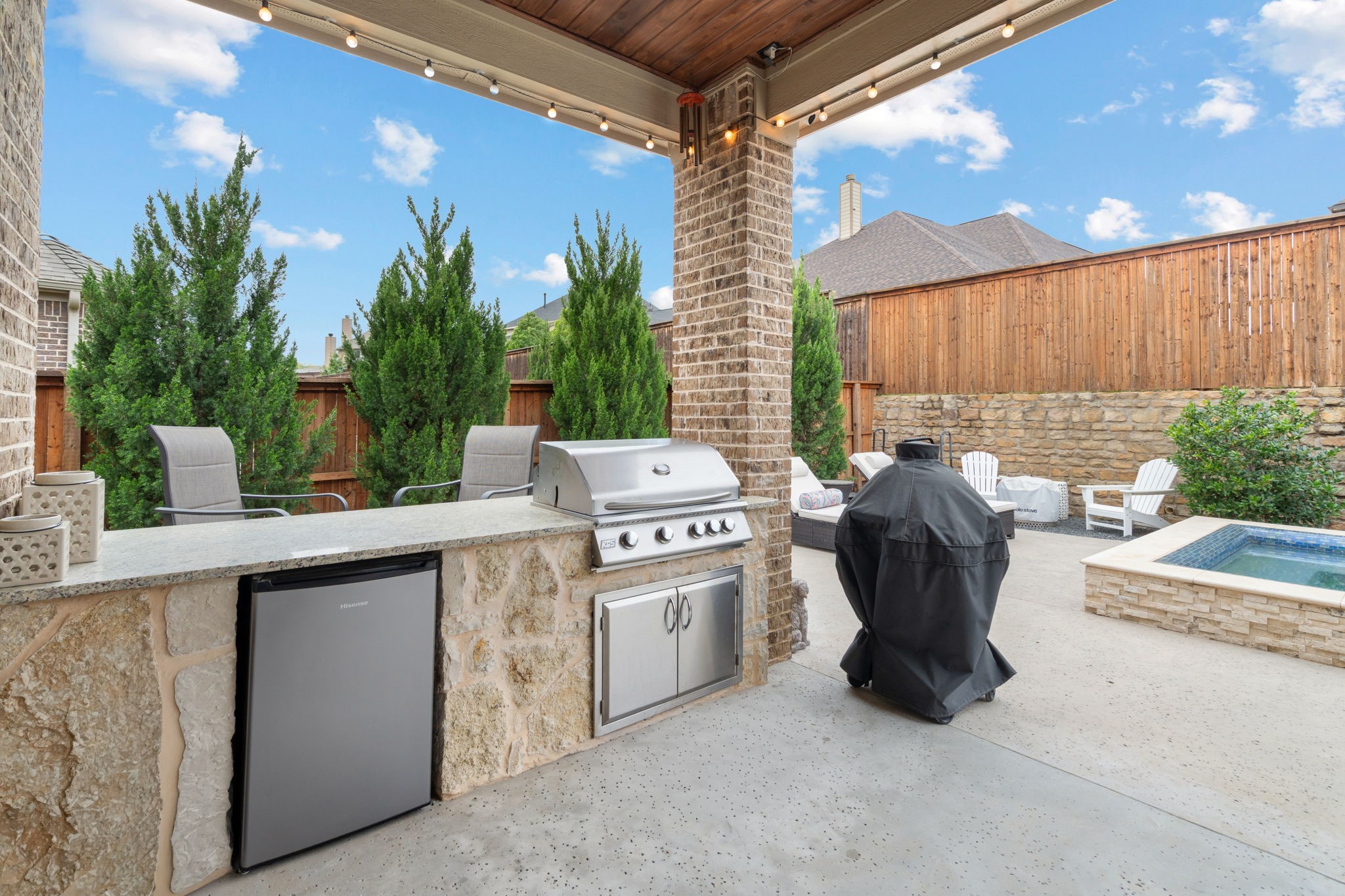 9409 Blackpine Court Lantana TX 76226