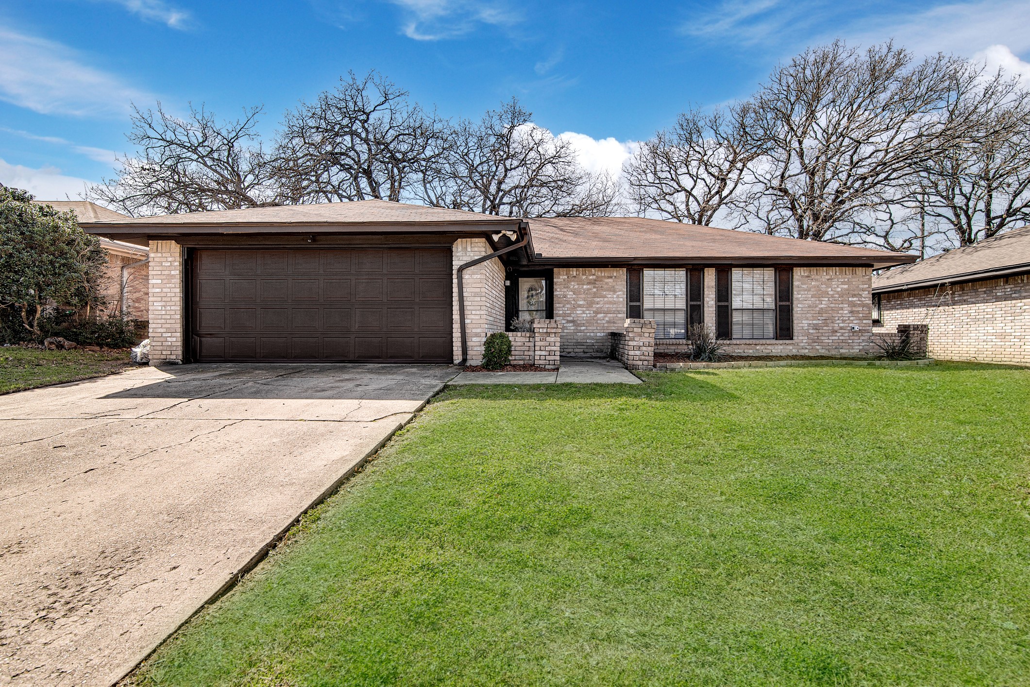 2128 Chapel Downs Drive Arlington TX 76017