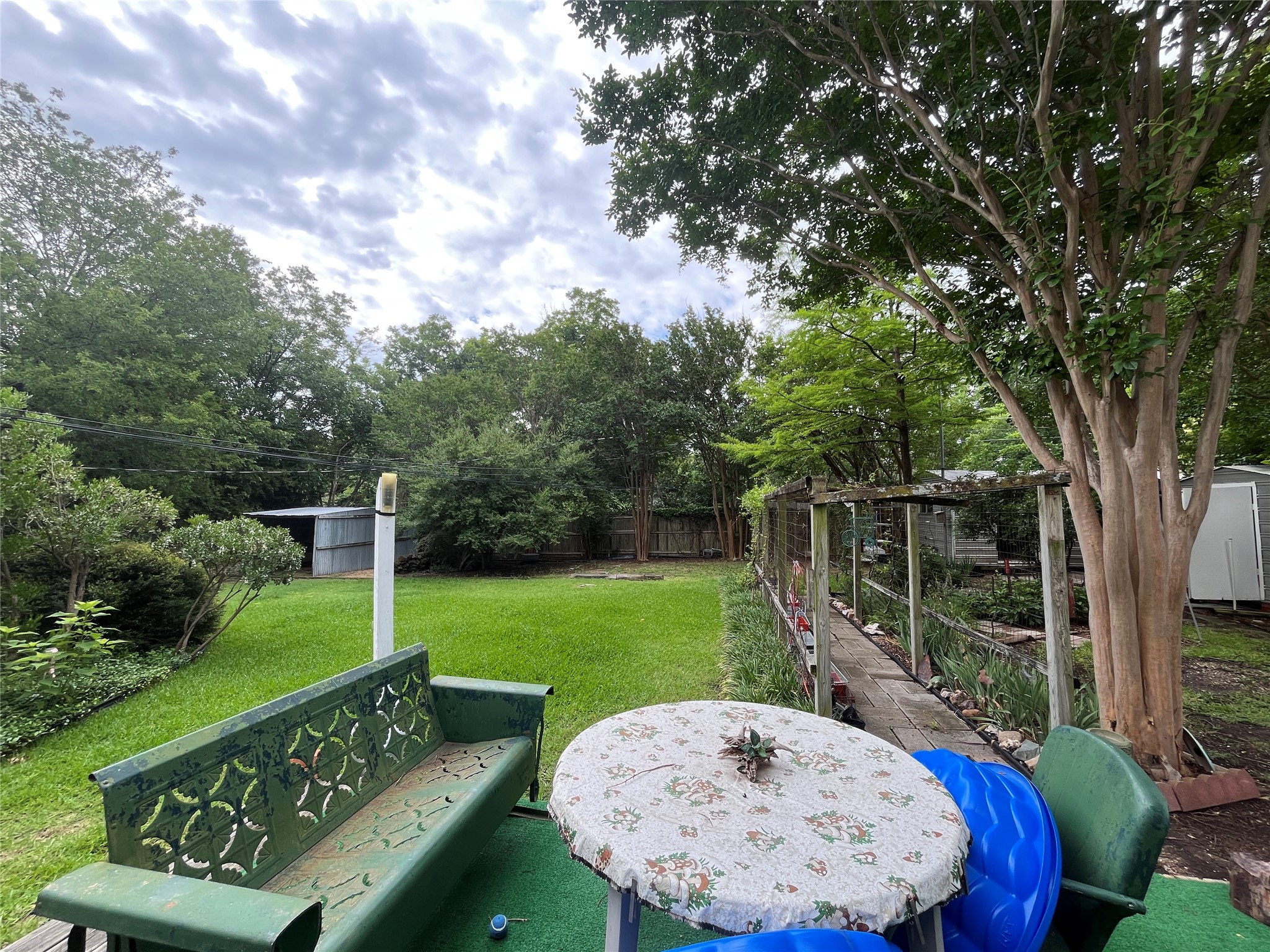 400 Edgefield Drive Garland TX 75040