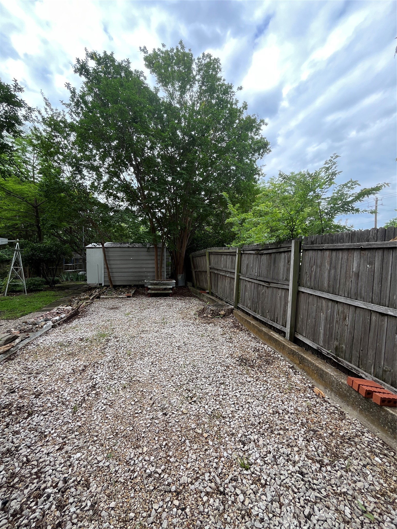 400 Edgefield Drive Garland TX 75040