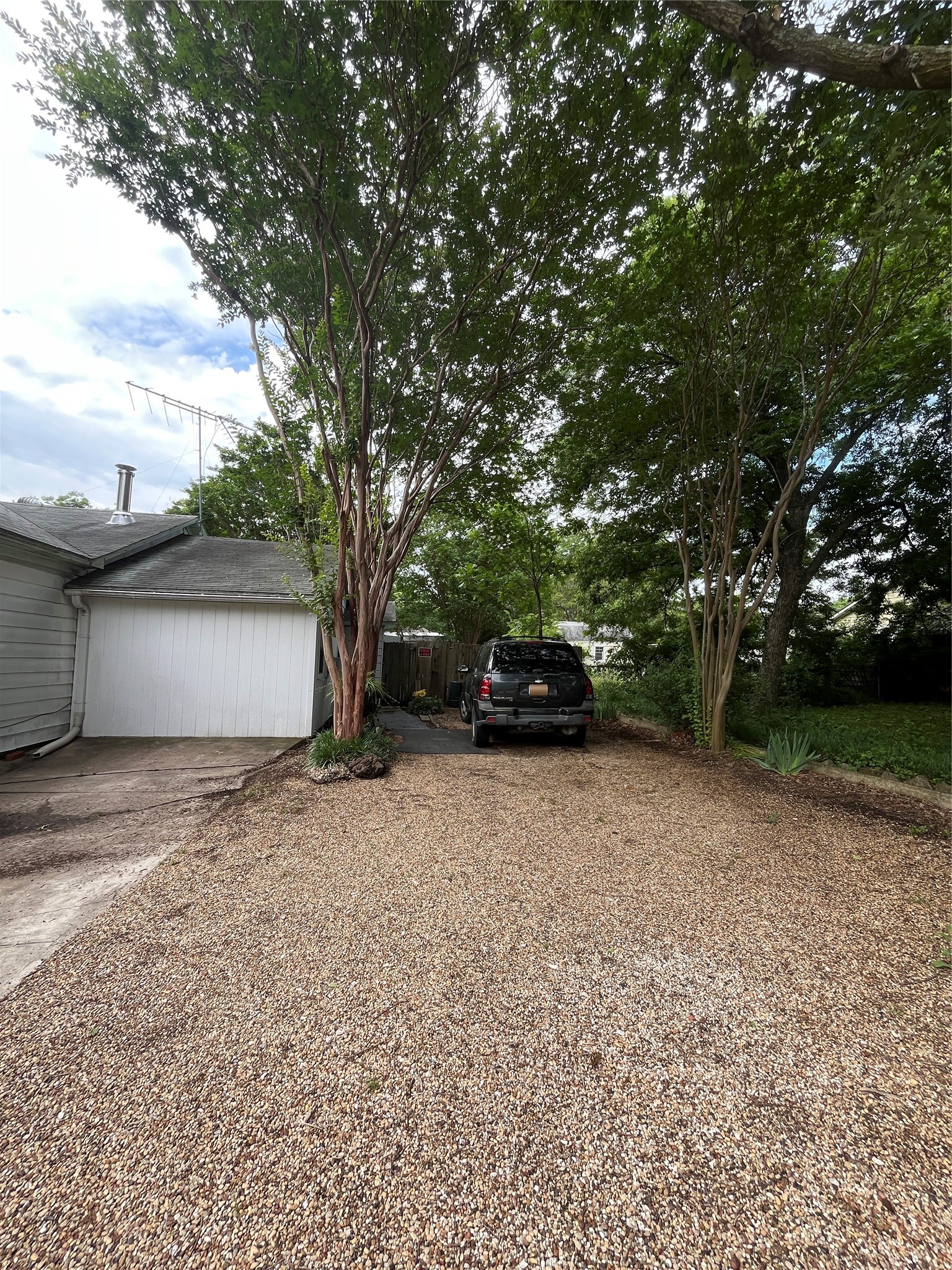 400 Edgefield Drive Garland TX 75040
