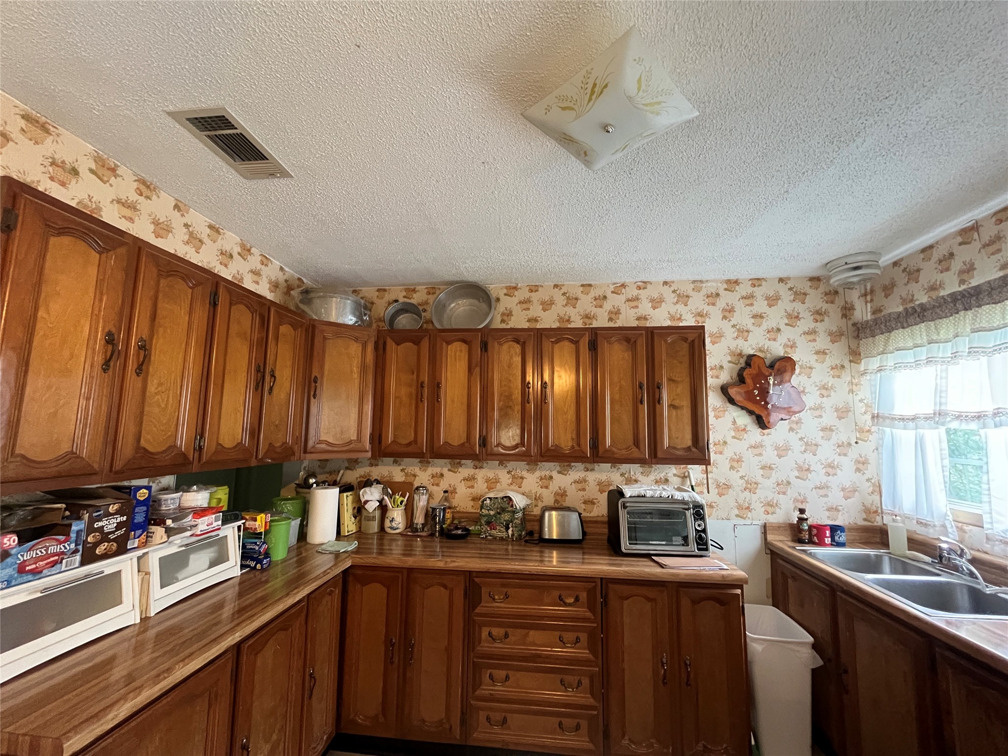 400 Edgefield Drive Garland TX 75040