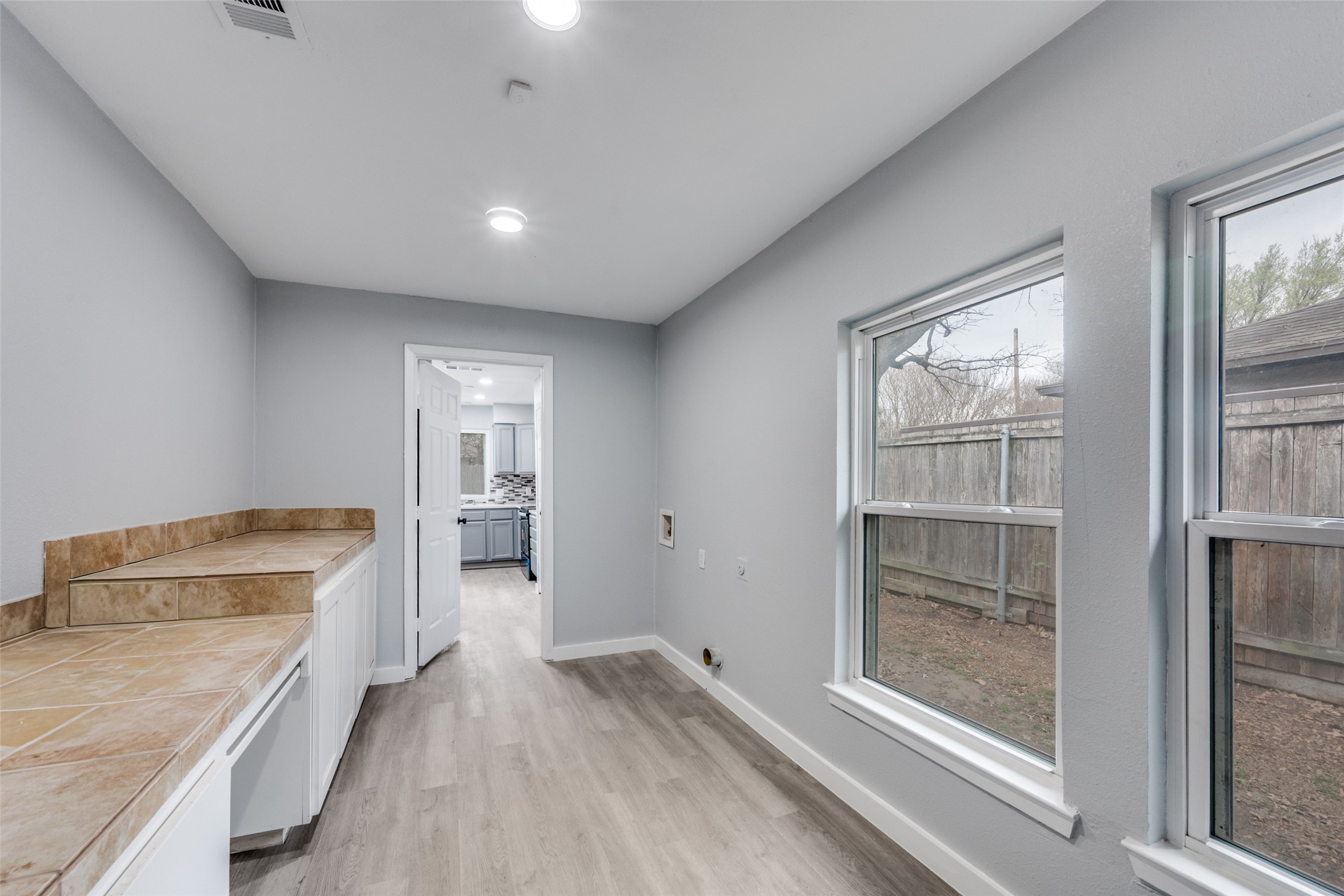 2006 Elmridge Drive Arlington TX 76012