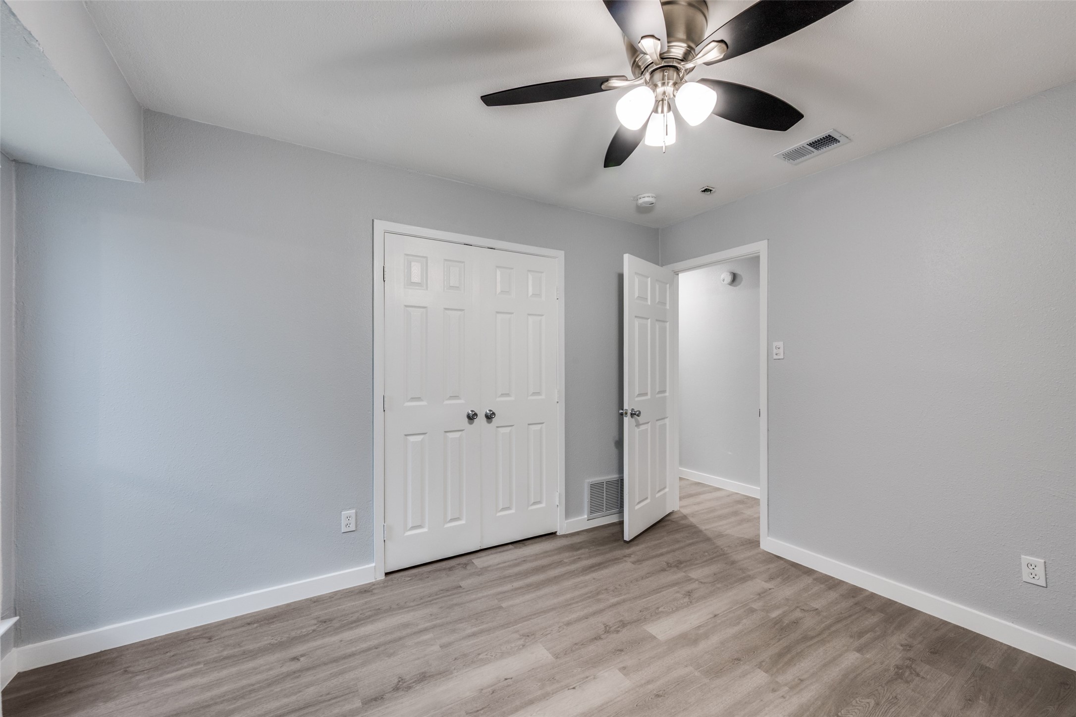 2006 Elmridge Drive Arlington TX 76012