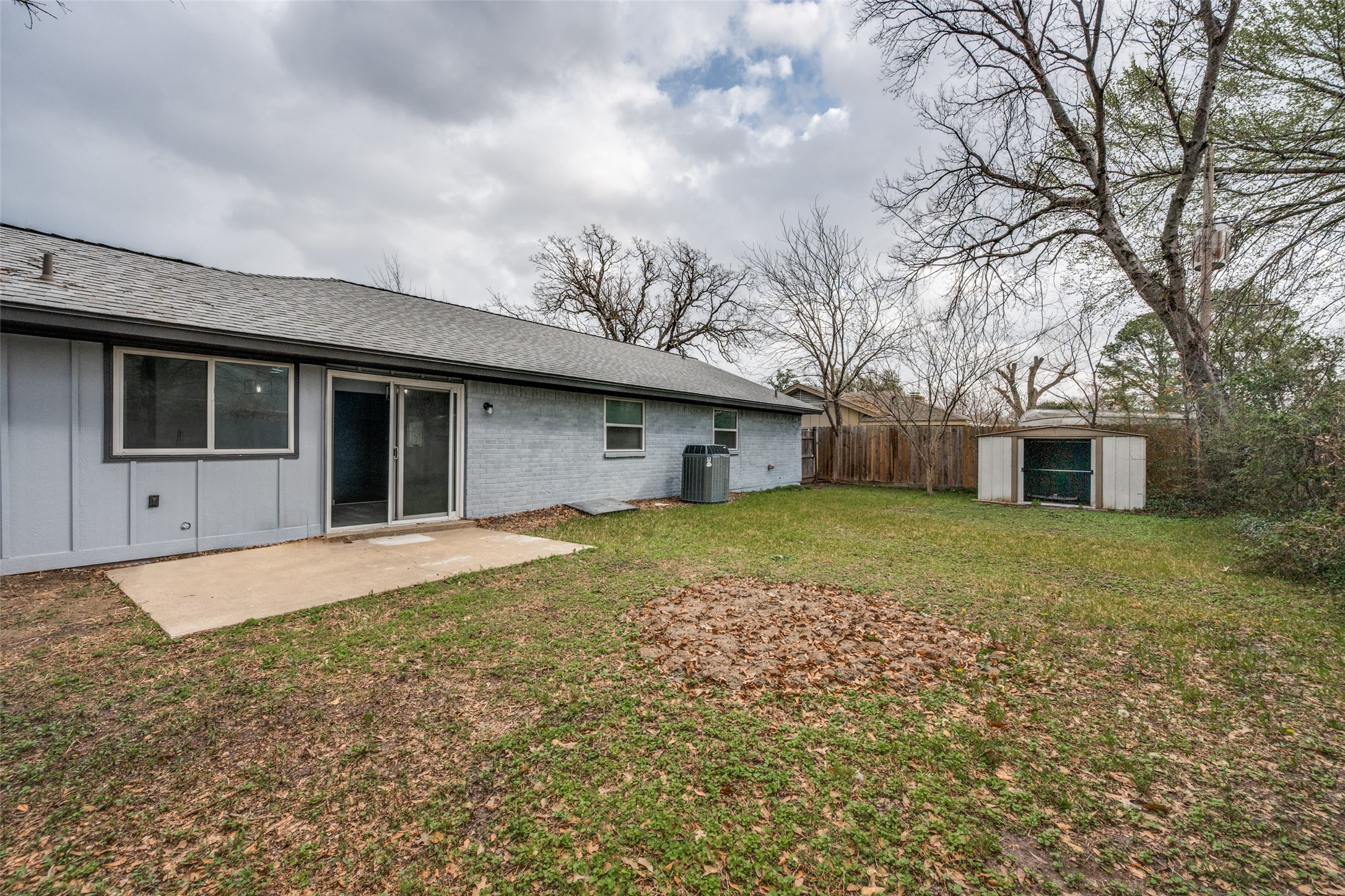 2006 Elmridge Drive Arlington TX 76012