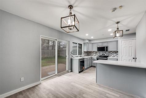 2006 Elmridge Drive Arlington TX 76012