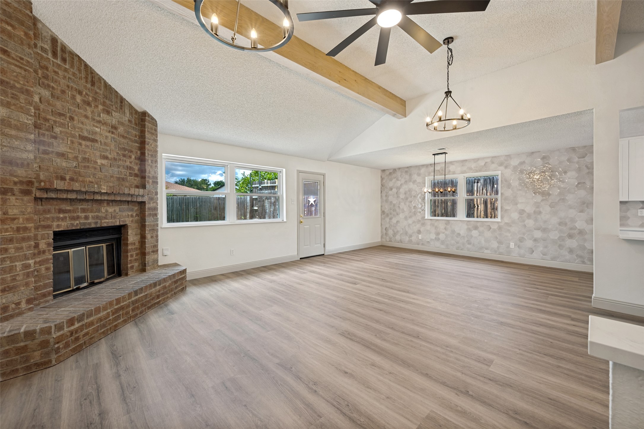 10016 Buffalo Grove Road Fort Worth TX 76108