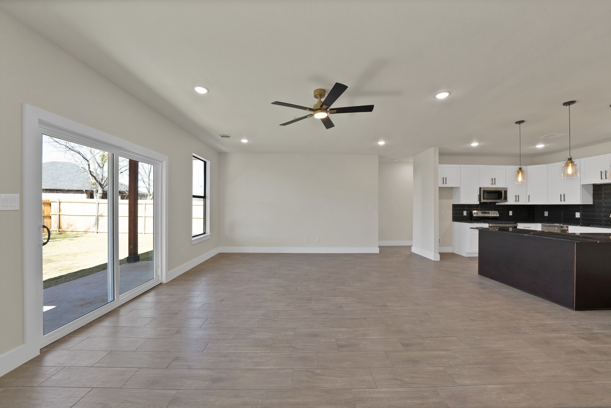 5104 Waterbury Court Granbury TX 76048