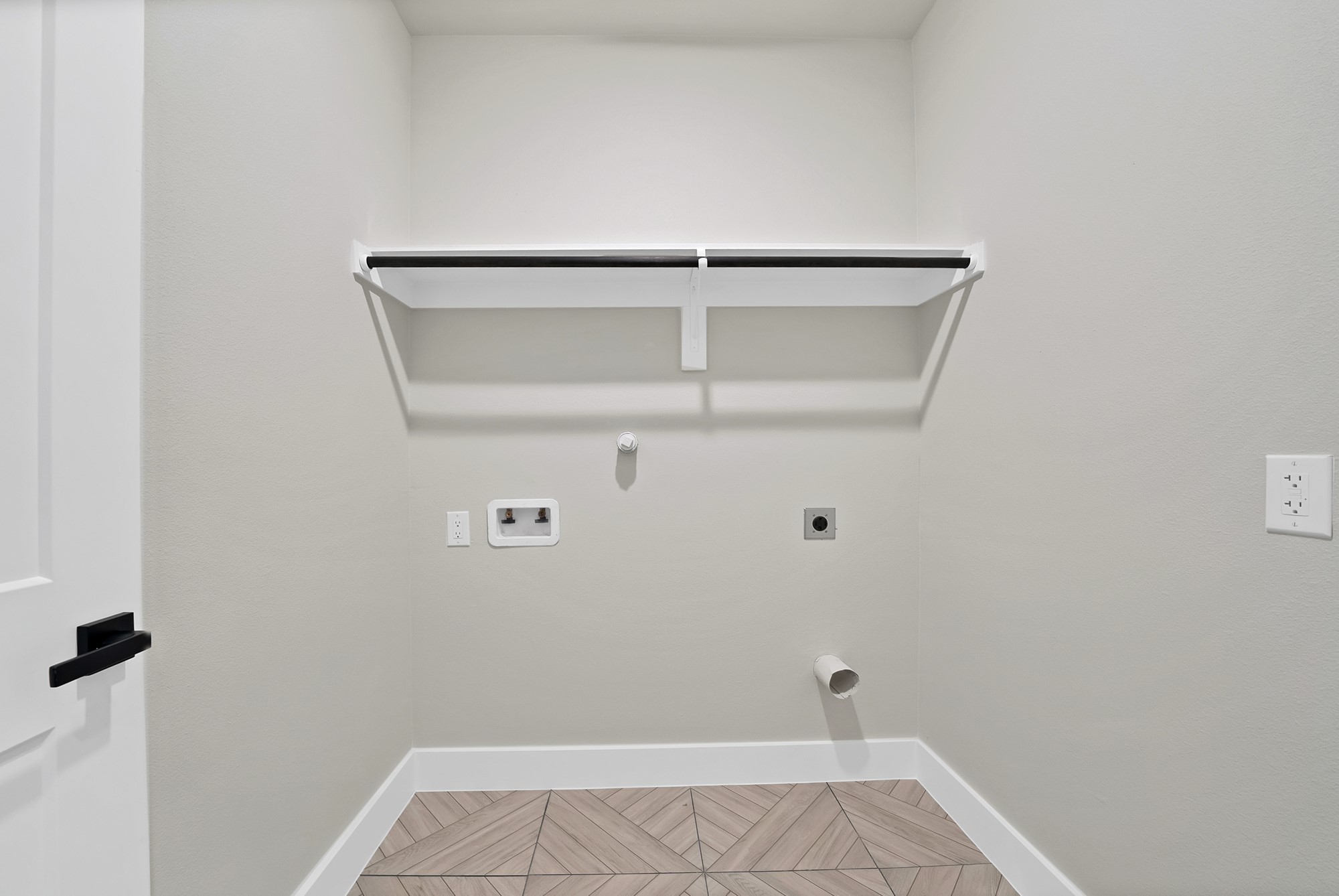 5104 Waterbury Court Granbury TX 76048