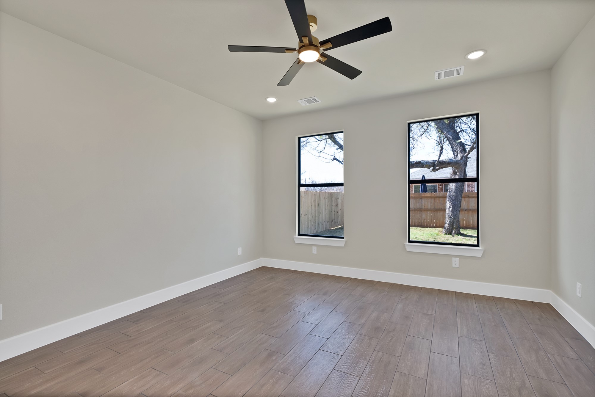 5104 Waterbury Court Granbury TX 76048
