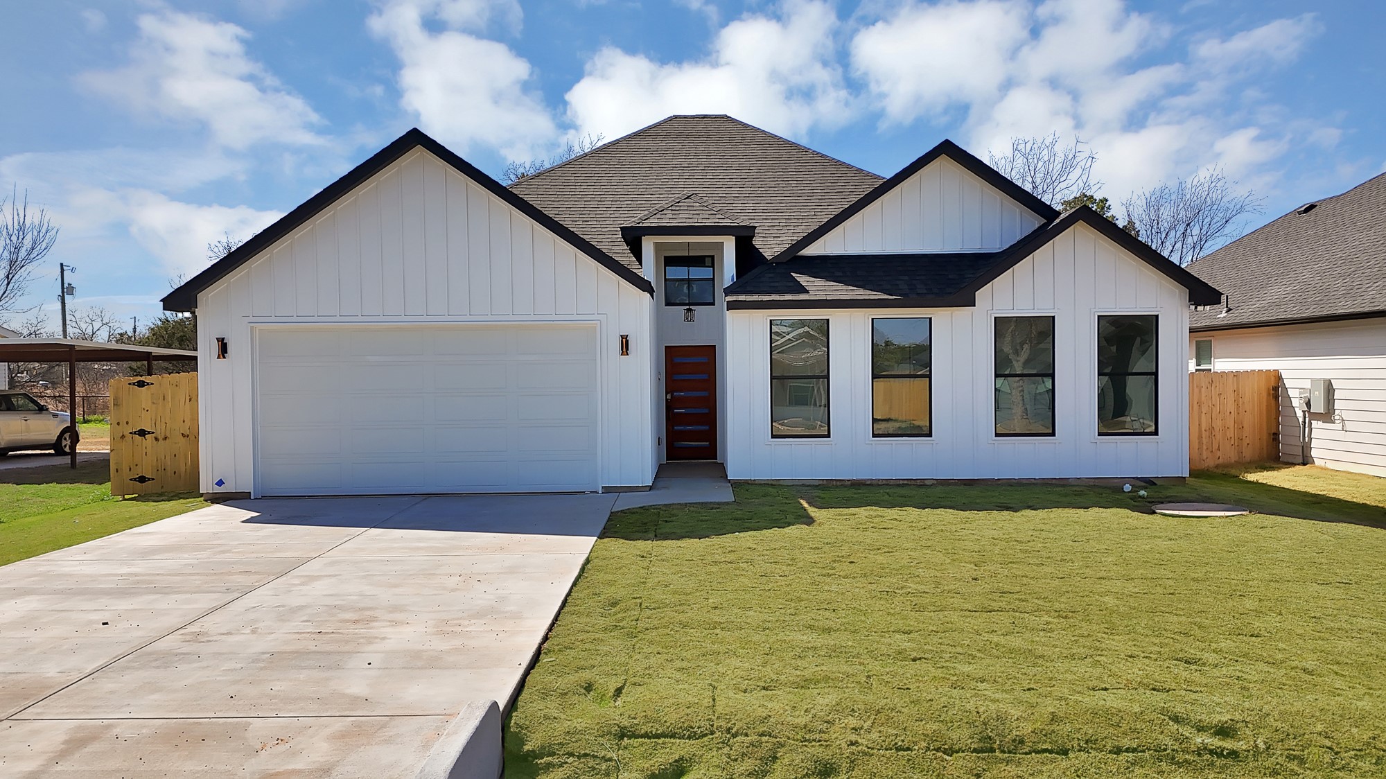 5104 Waterbury Court Granbury TX 76048