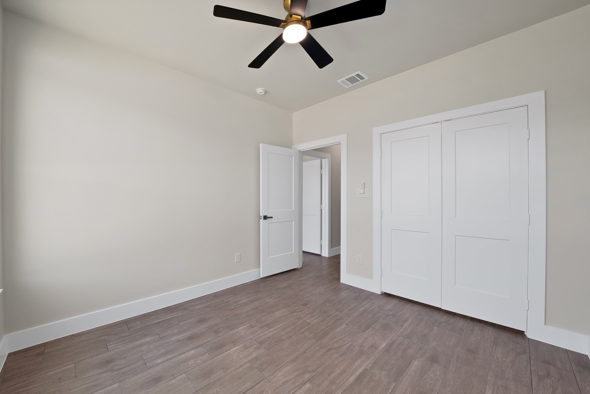 5104 Waterbury Court Granbury TX 76048