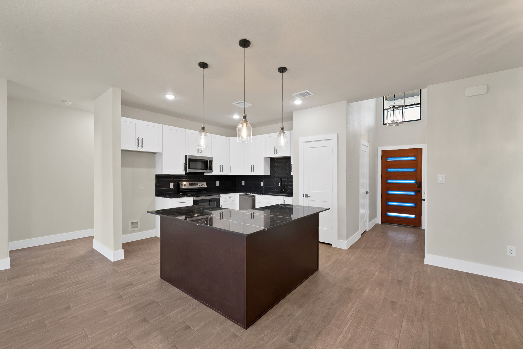 5104 Waterbury Court Granbury TX 76048