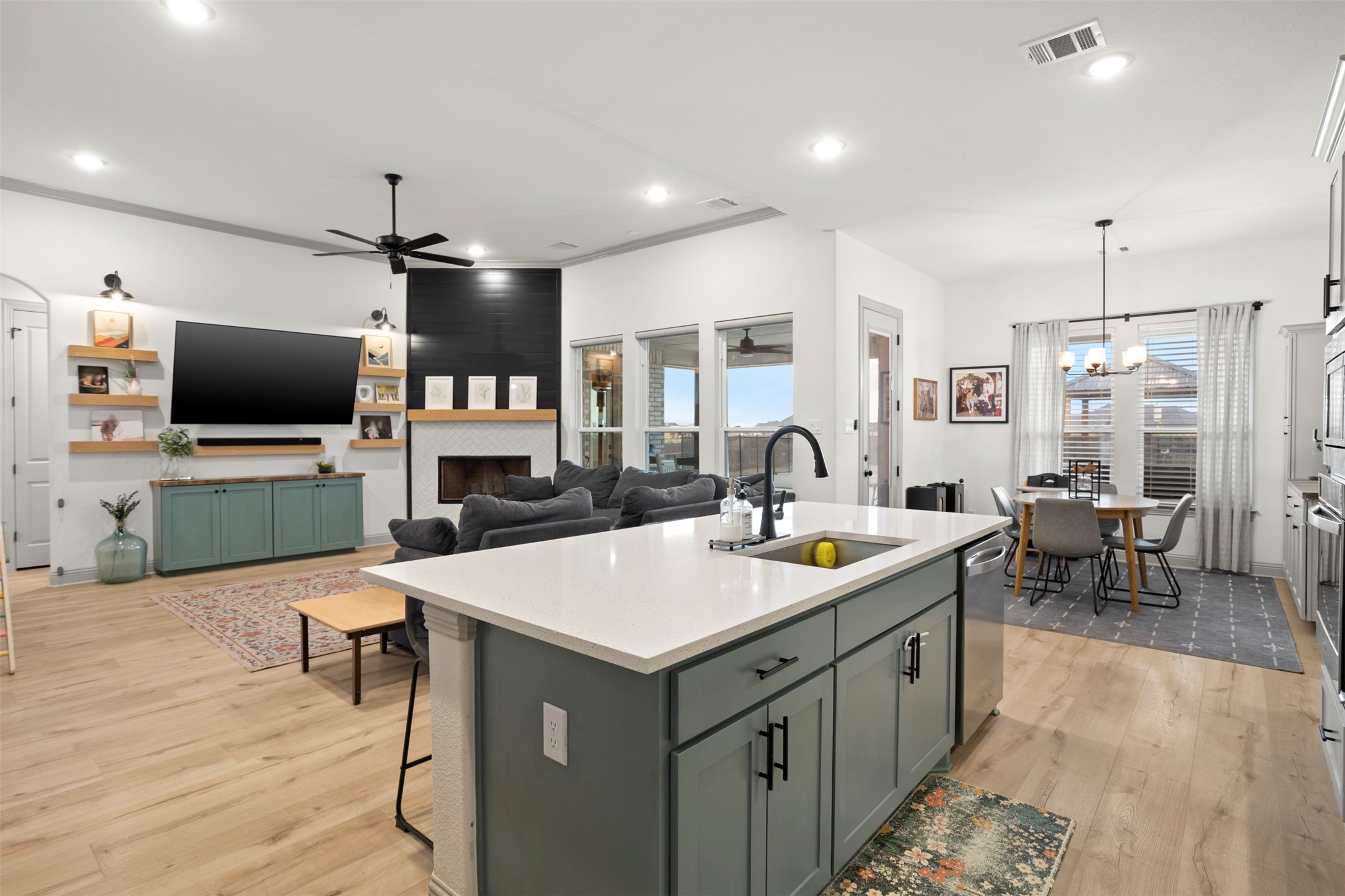 341 Hero Court Waxahachie TX 75167