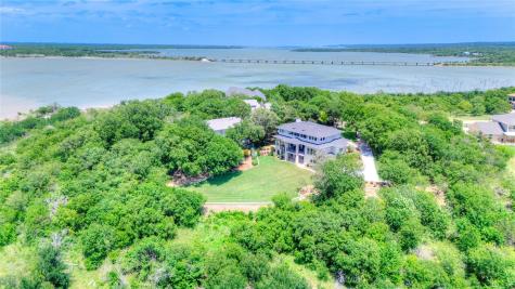 1132 Mallard Pointe Drive Grand Prairie TX 75104