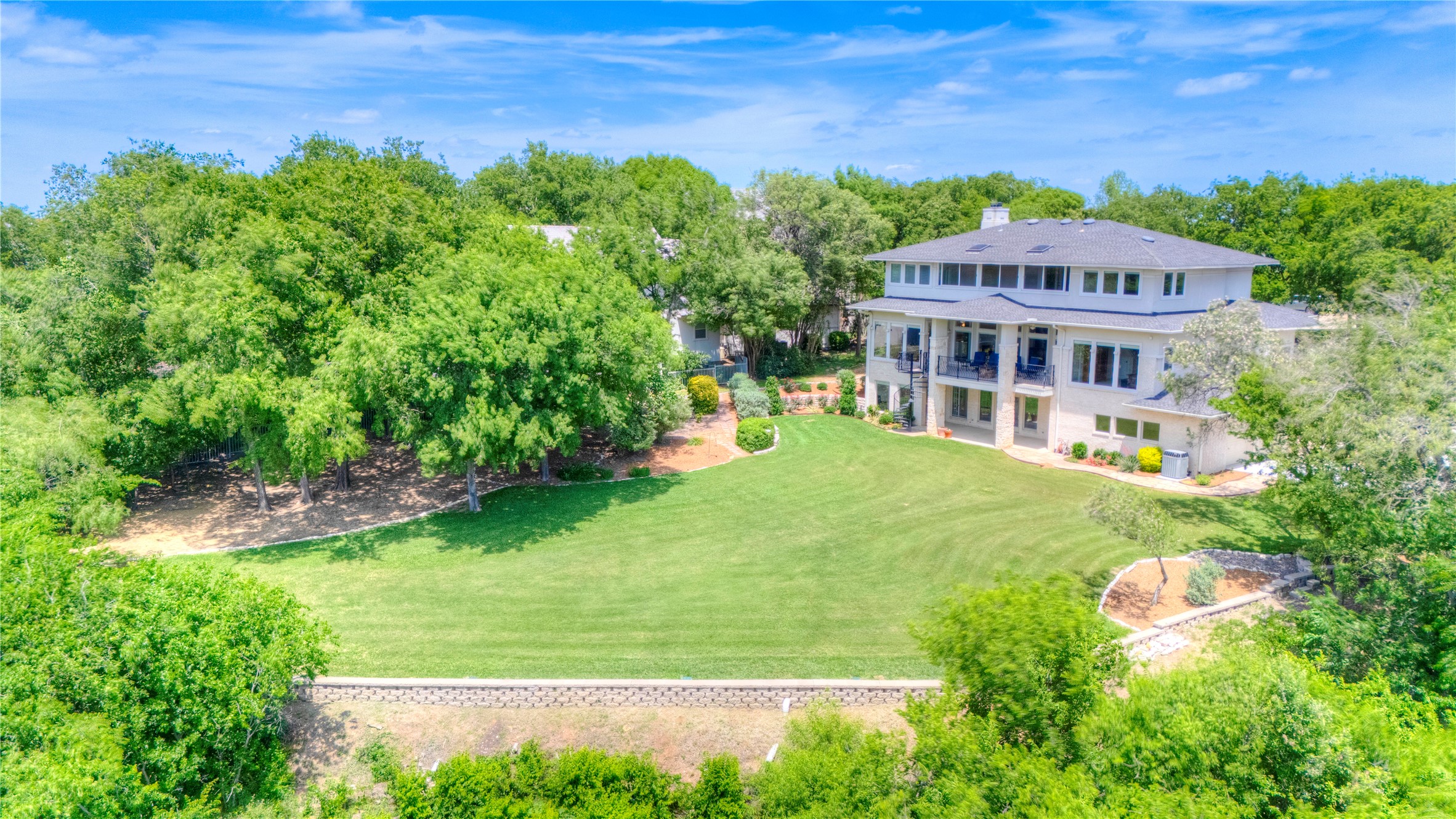 1132 Mallard Pointe Drive Grand Prairie TX 75104