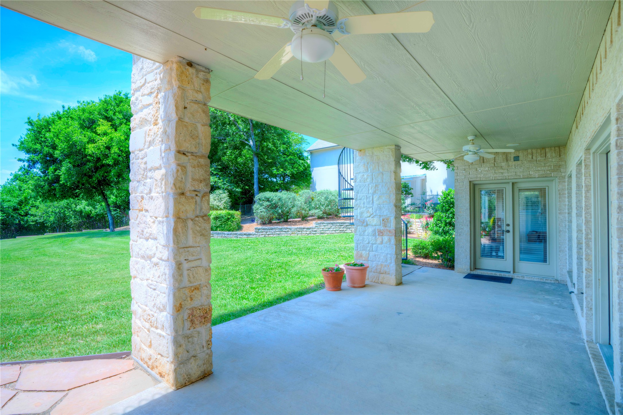 1132 Mallard Pointe Drive Grand Prairie TX 75104