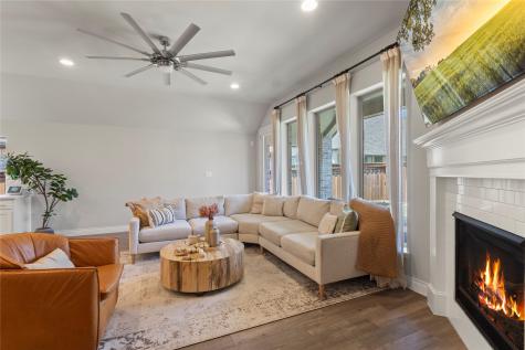 921 Queens Lake Trail Mckinney TX 75071