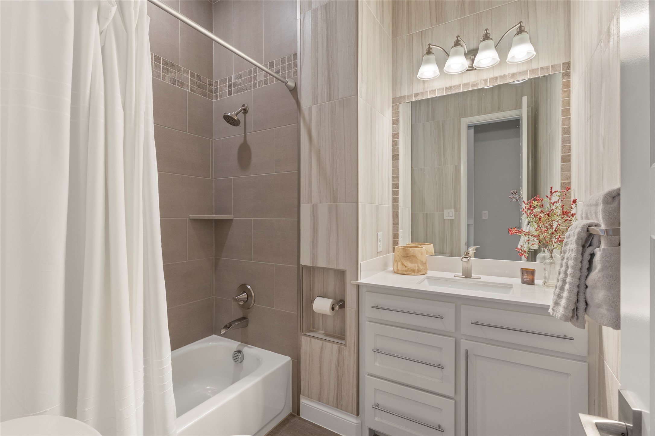 921 Queens Lake Trail Mckinney TX 75071