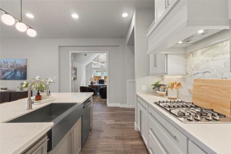 921 Queens Lake Trail Mckinney TX 75071