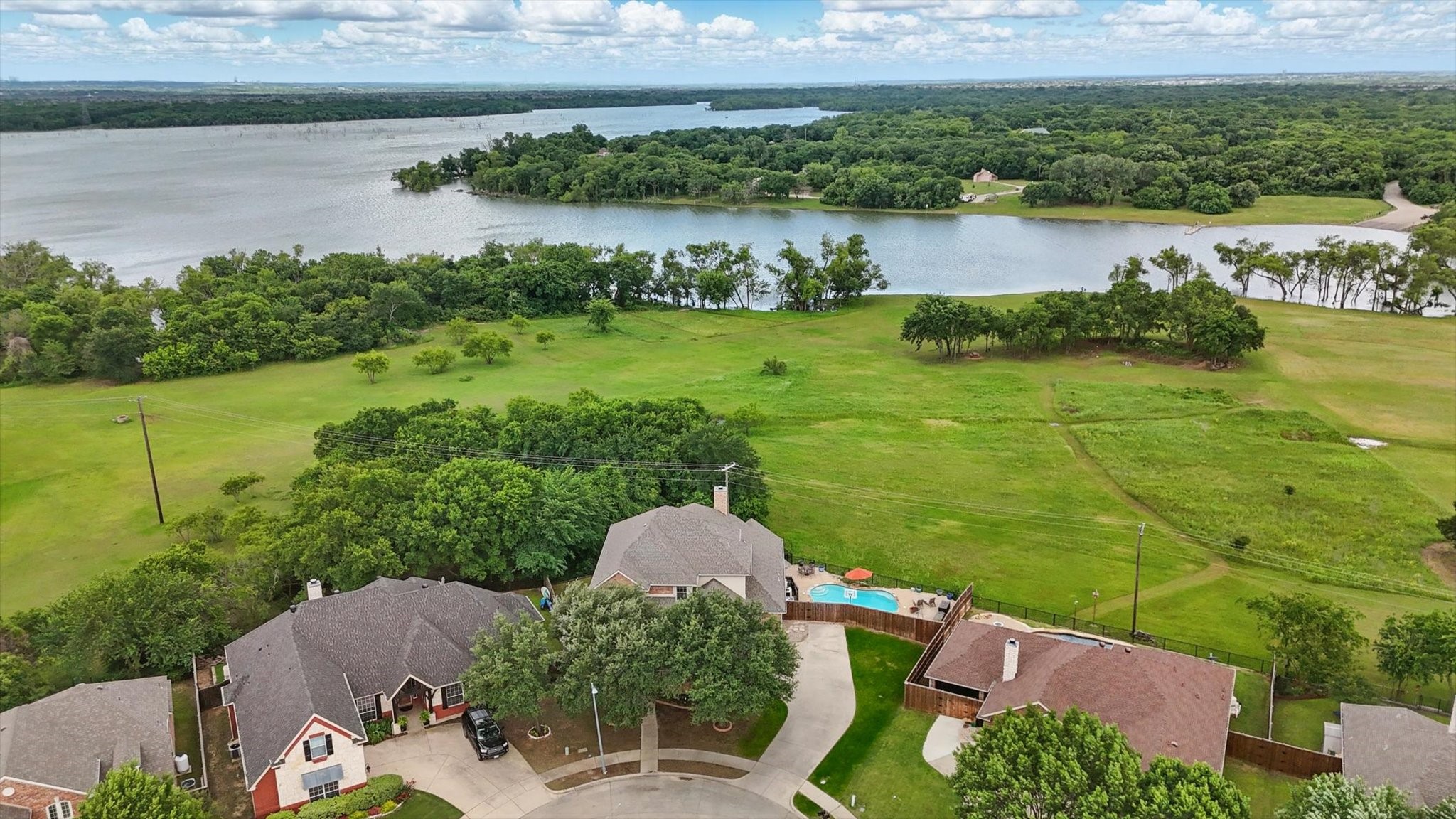 2803 Ivy Glen Drive Grand Prairie TX 75052