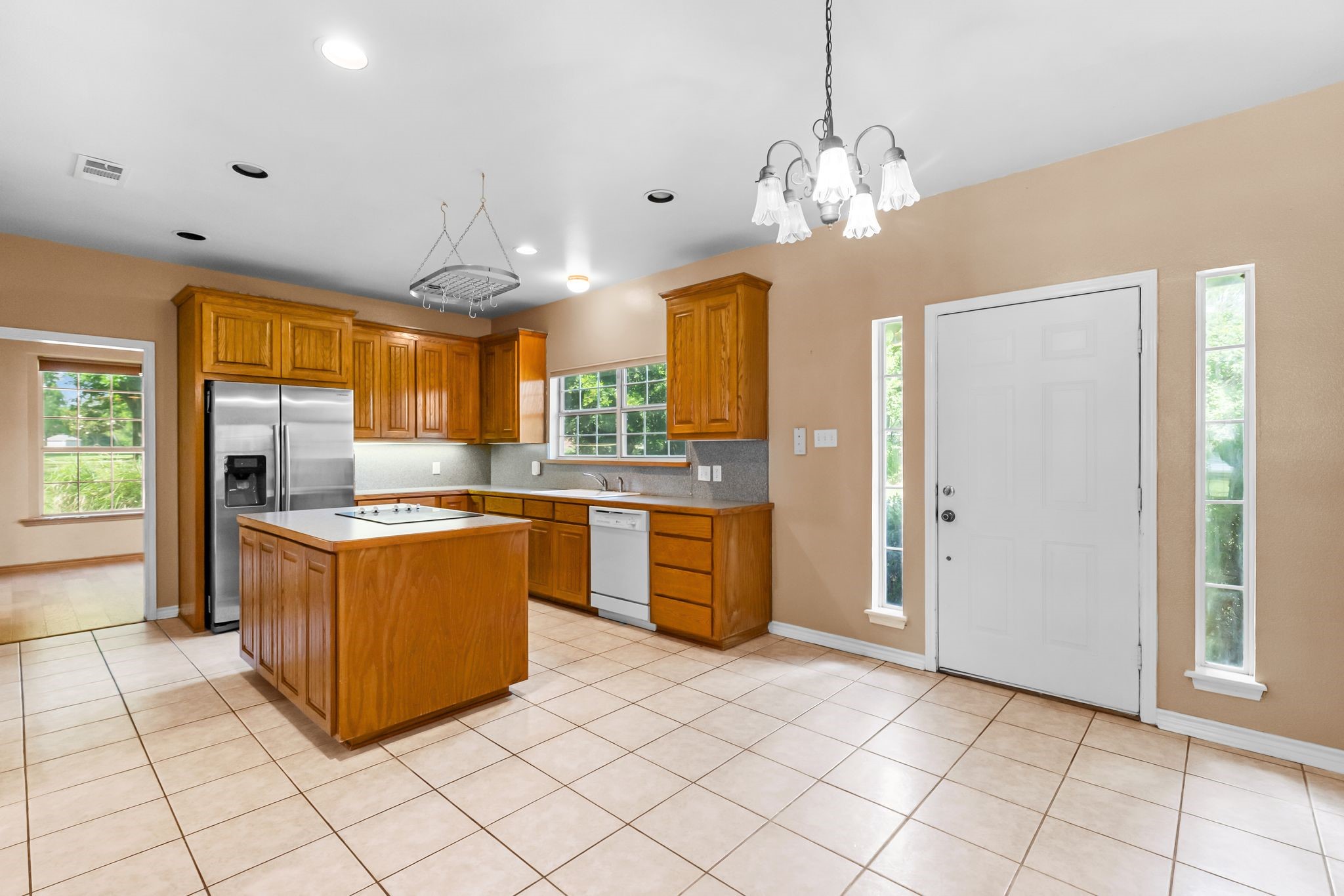 777 Rs County Road 3346 Emory TX 75440