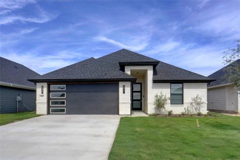 805 Rodgers Avenue Godley TX 76044