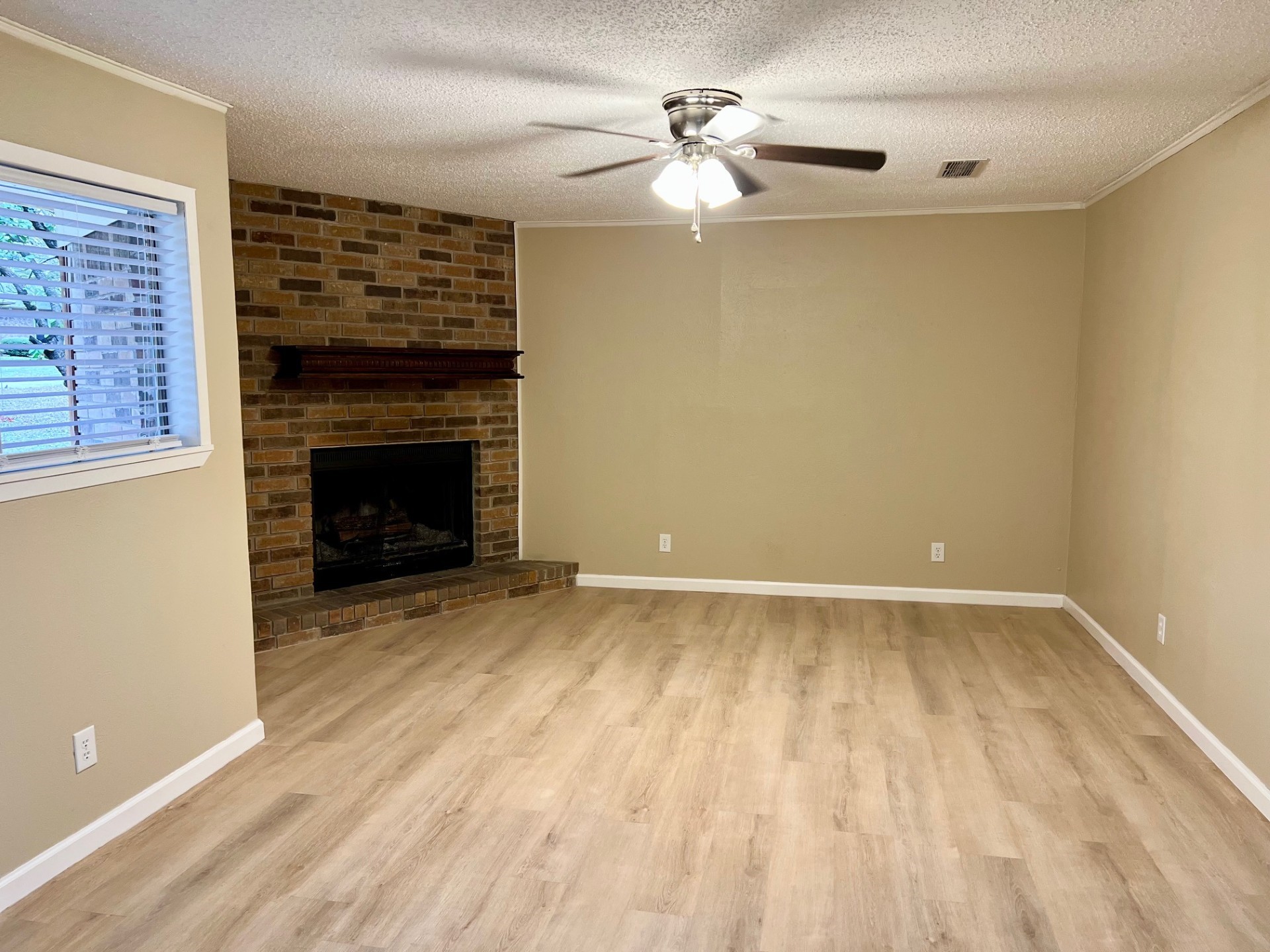 38 Valley View Circle Denison TX 75021