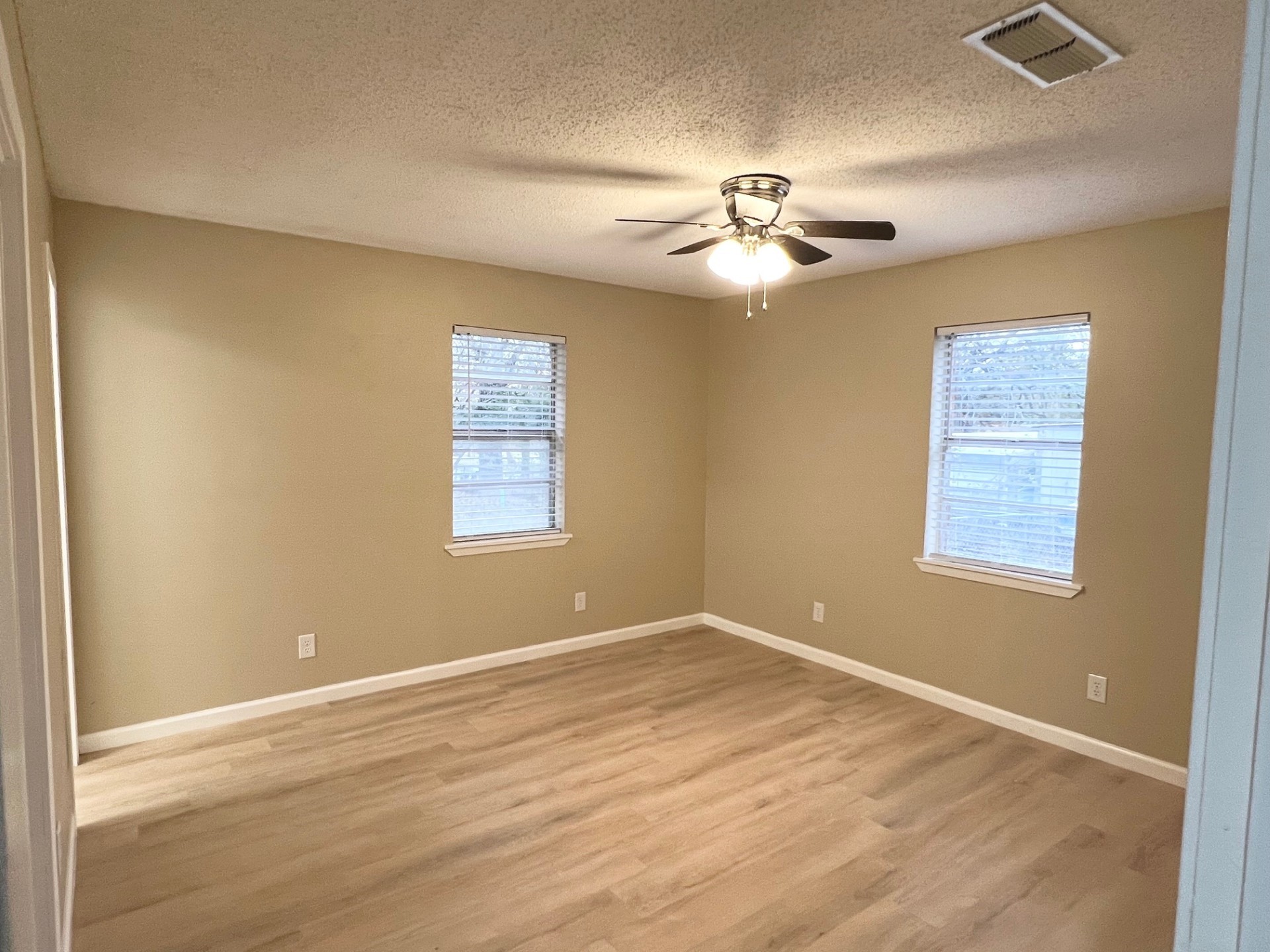 38 Valley View Circle Denison TX 75021