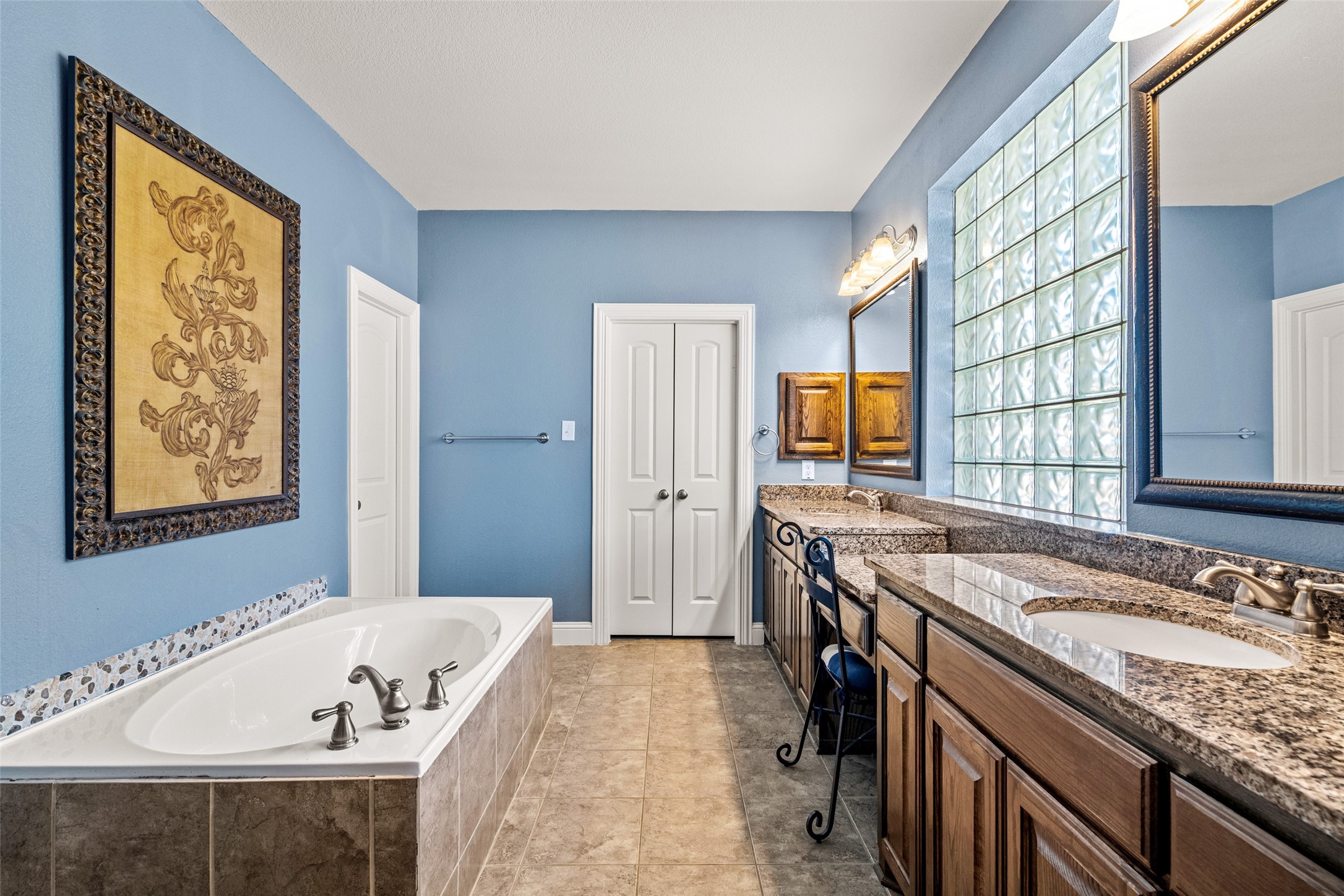 8255 Lindsay Gardens The Colony TX 75056