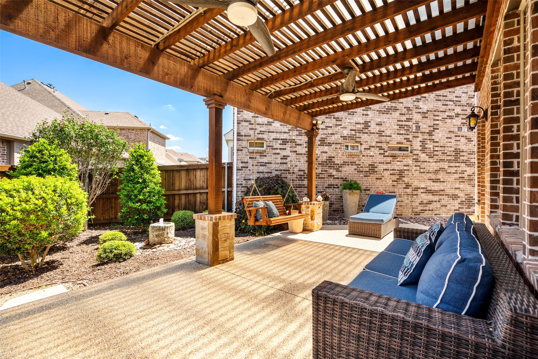 8255 Lindsay Gardens The Colony TX 75056