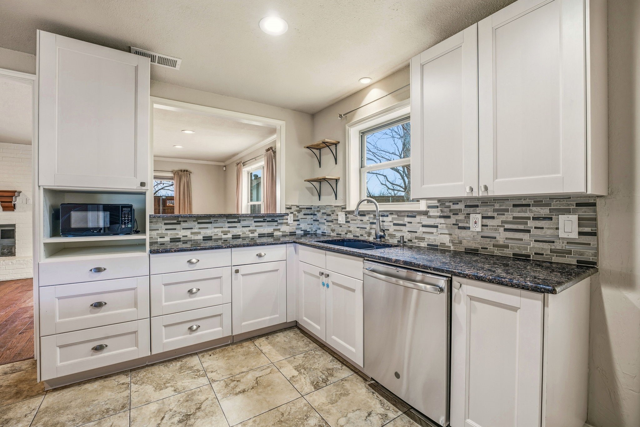 7115 Westover Drive Granbury TX 76049