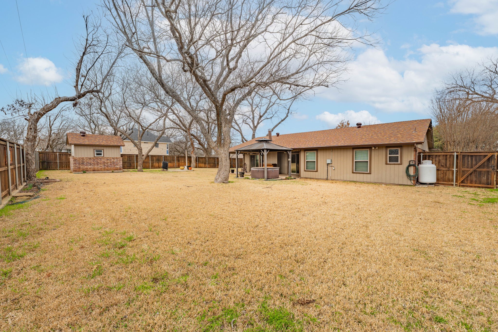 7115 Westover Drive Granbury TX 76049