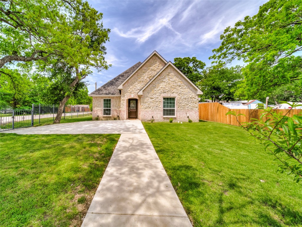 3503 Harlingen Street Dallas TX 75212