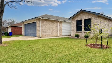 3833 Kenzie Court Balch Springs TX 75180