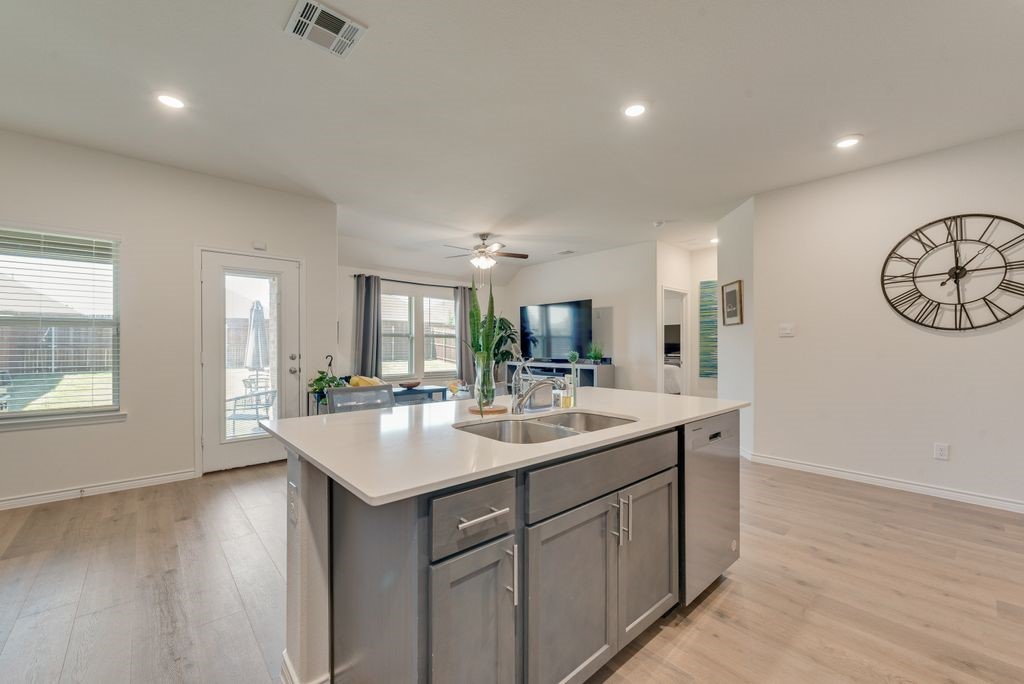 811 Dove Haven Way Lavon TX 75166