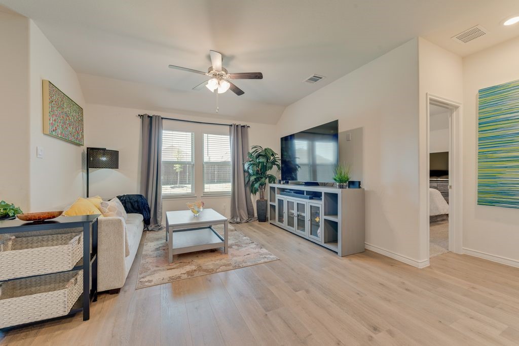811 Dove Haven Way Lavon TX 75166