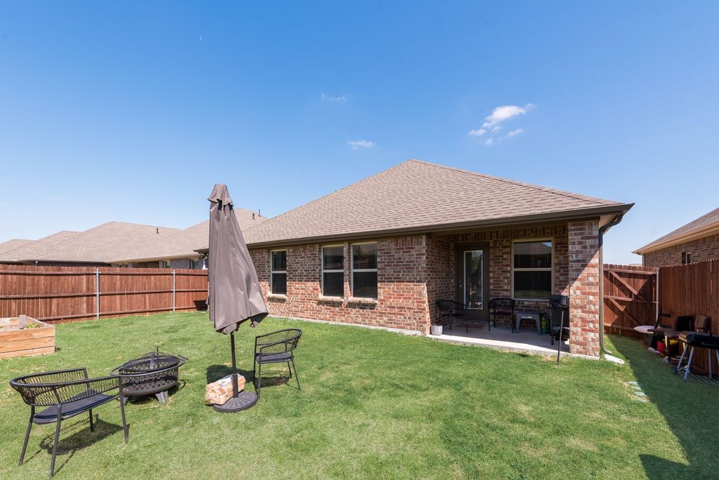 811 Dove Haven Way Lavon TX 75166