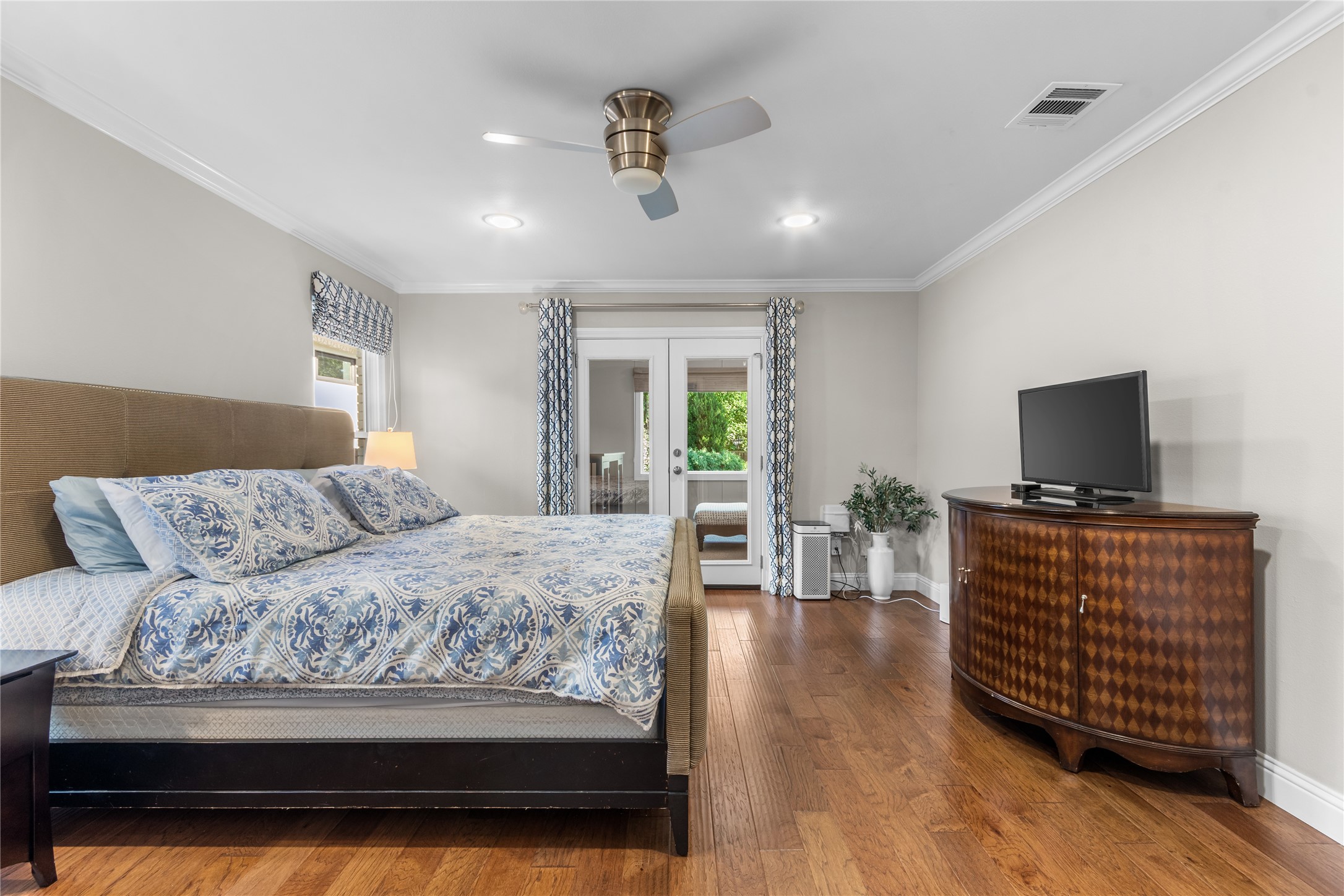 4182 Saranac Drive Dallas TX 75220