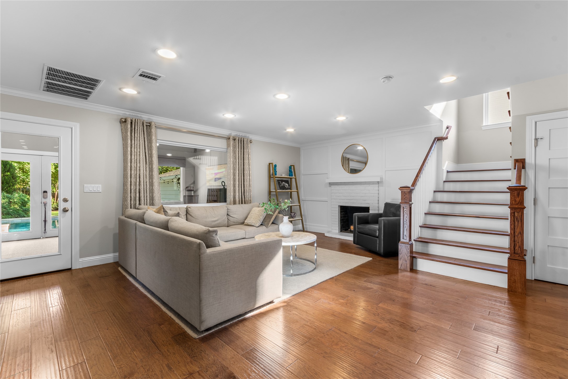4182 Saranac Drive Dallas TX 75220